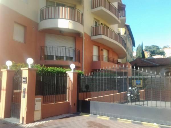 Апартаменты Monolocale Mentone Costa Azzurra Экстерьер фото